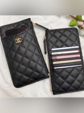 CC Phone/Card Wallet | BRAND NEW | GWP | CC black quilted wallet | FASHION